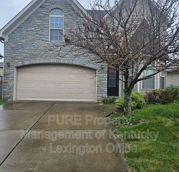 3169 Roundway Down Ln — Photo 1