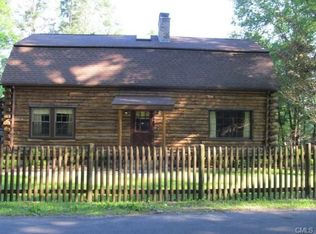 77 Lakeview Ter, Sandy Hook, CT 06482