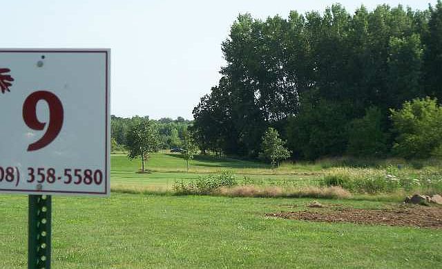 1st image of 2261 Glen Oaks Cir