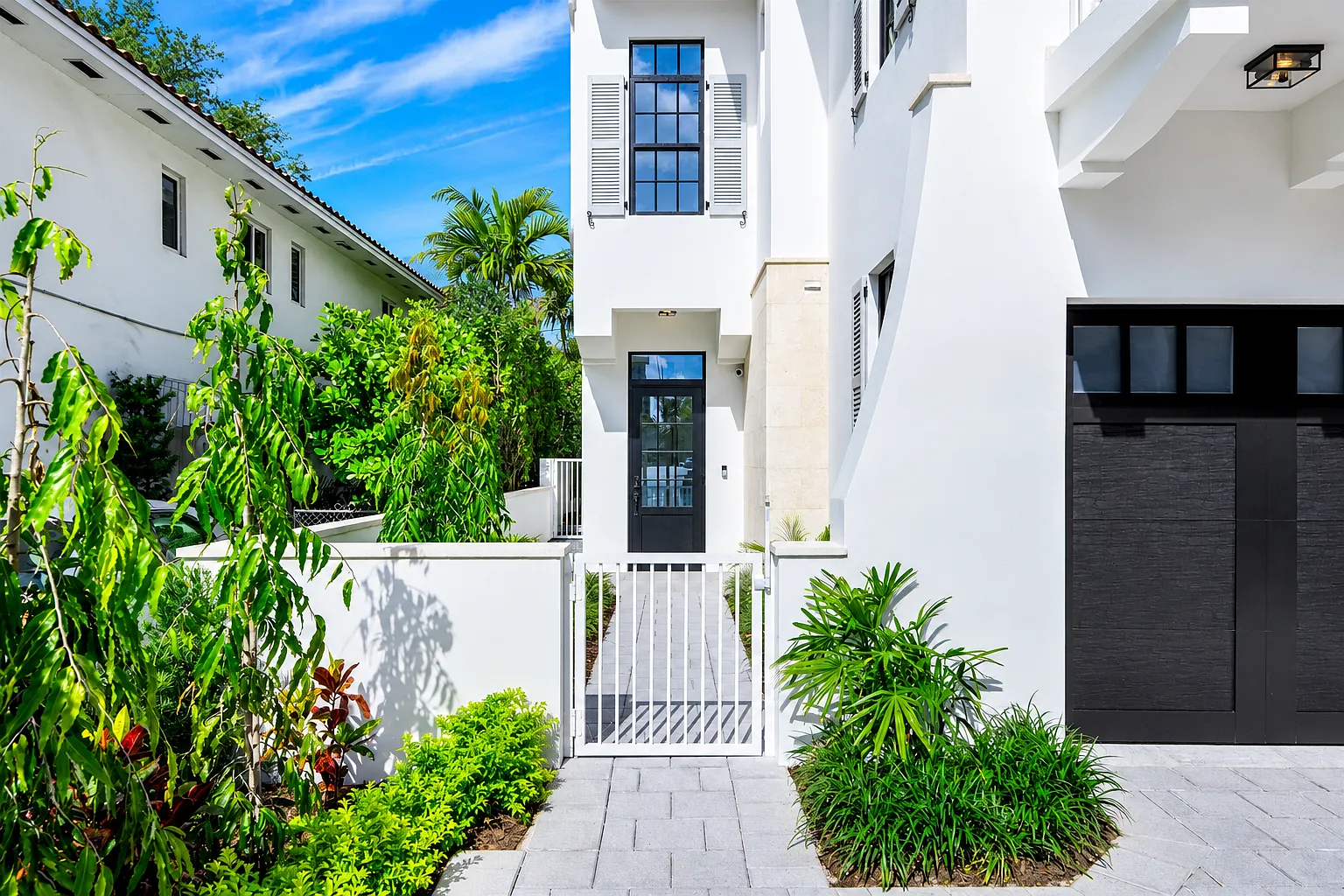 S Le Jeune Rd, Coral Gables — Photo 1