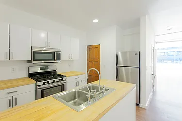 Rented by Warren T Real Estate Corp.