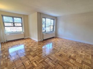 64-20 192nd St #B, Fresh Meadows, NY 11365