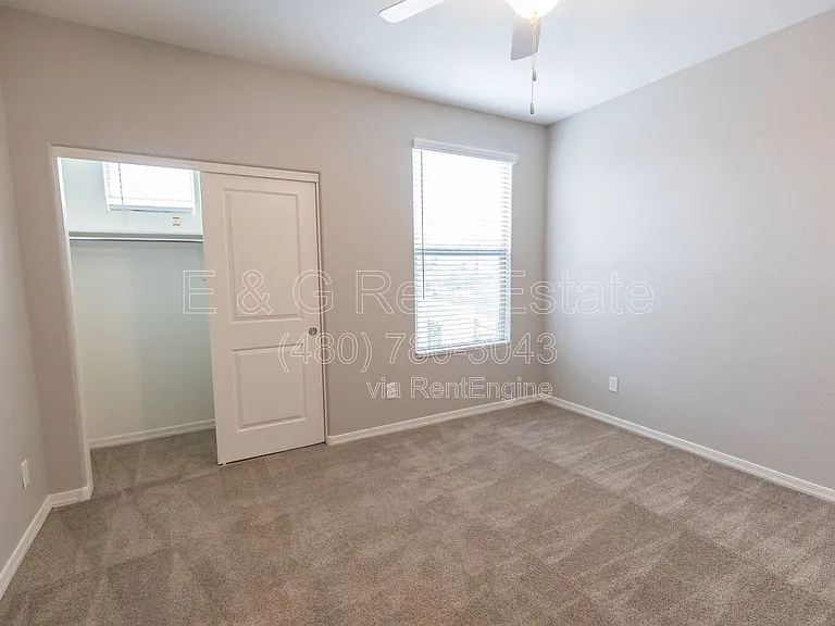 2950 N 38th St #13 — Photo 37