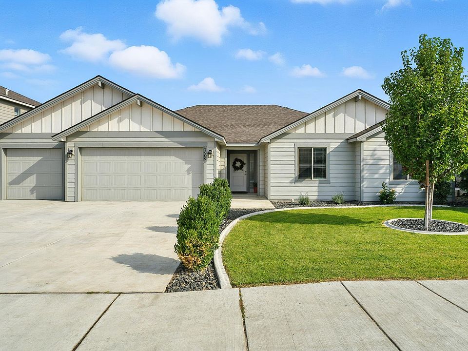 1st image of 7909 Babine Dr