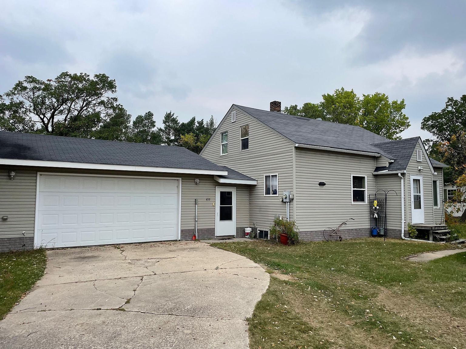 623 N Main St, Badger, MN 56714 MLS 6429450 Zillow