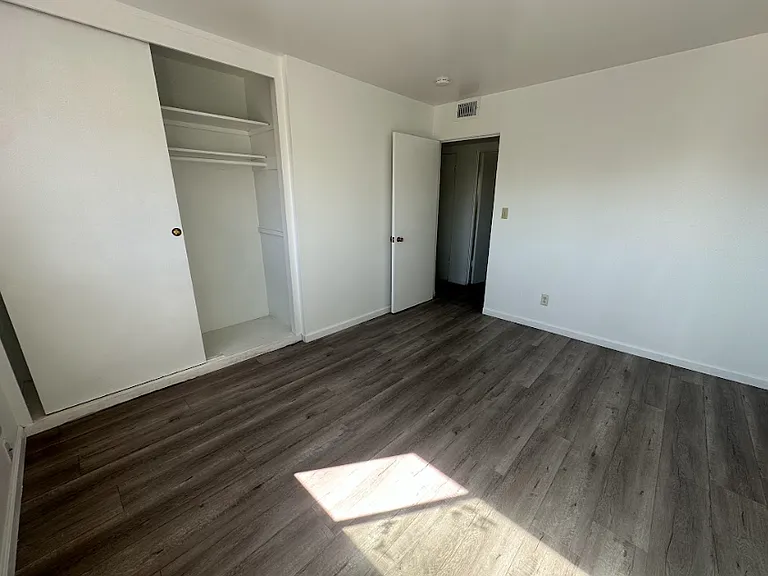 915 N Stoneman Ave #10 — Photo 7