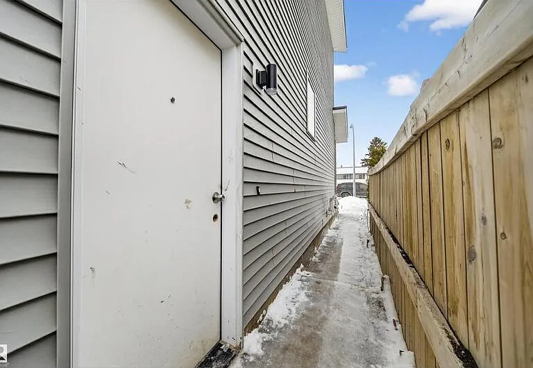 5213 104a St NW #BASEMENT — Photo 15
