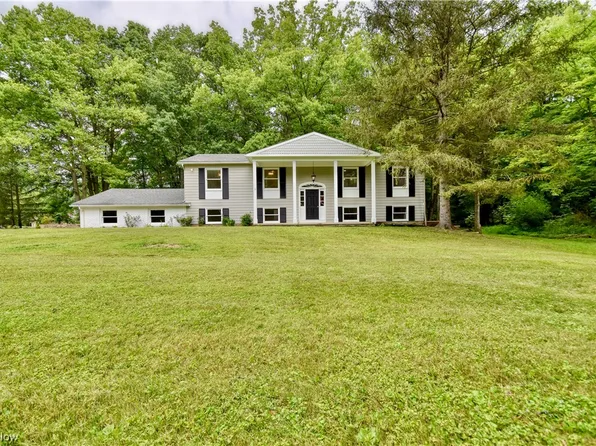 1249 Nicola Dr, Aurora, OH 44202