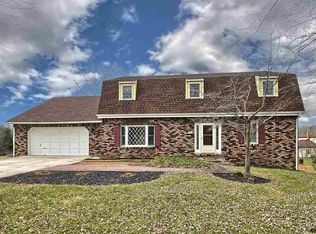 340 Montclair Rd, Gettysburg, PA 17325