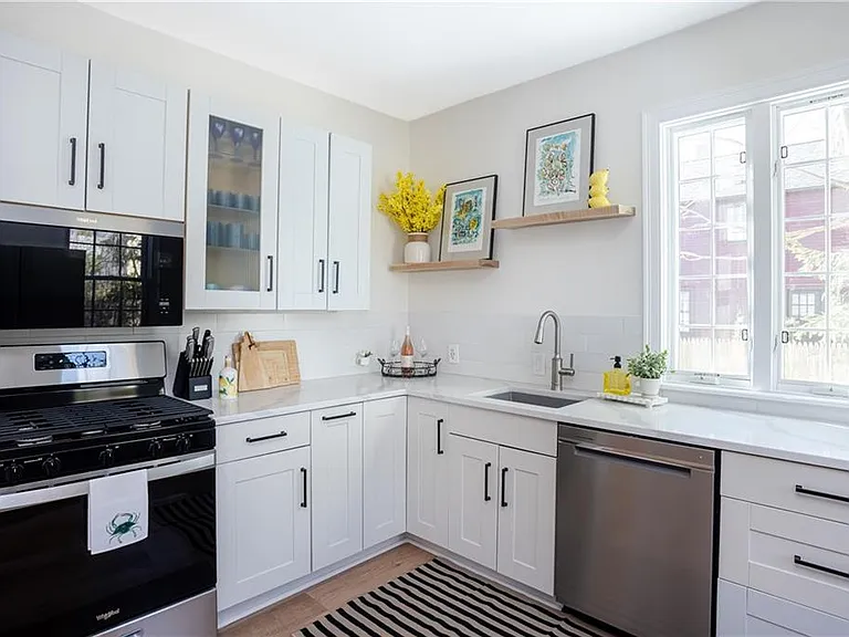 4 Gladding Ct — Photo 15