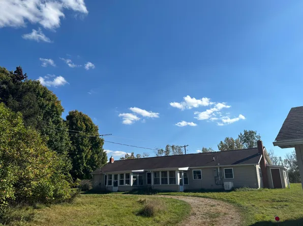 8220 Grossman Rd, Manchester, MI 48158