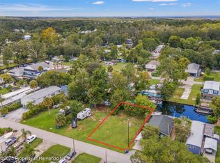 7277 Aberdeen Ct, Weeki Wachee, FL 34607