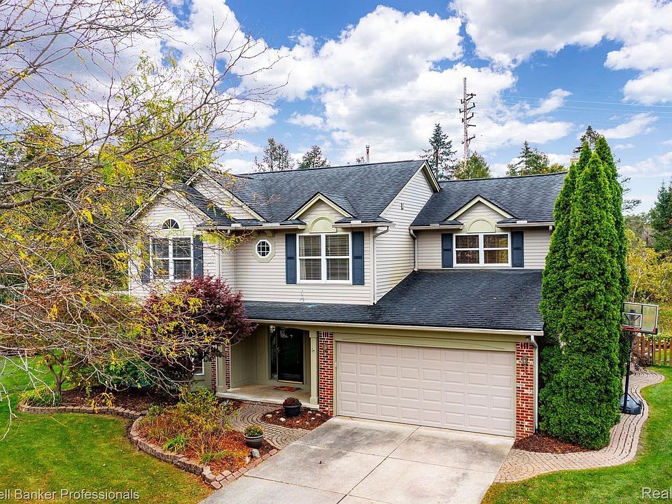 1st image of 971 Westbrooke Dr
