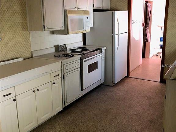 5th image of 9702 N 46th St