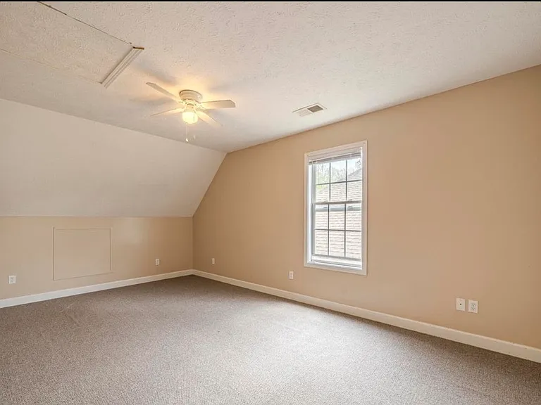 33 Rustic Bridge Dr — Photo 13