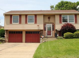 376 McWilliams Dr, Natrona Heights, PA 15065
