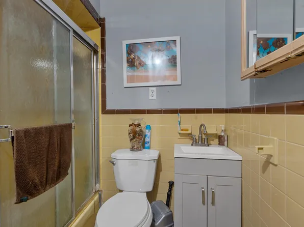 1201 Bergenline Avenue image 15 of 22