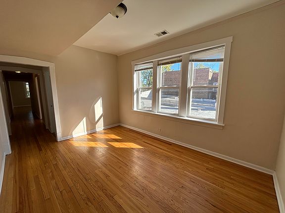 4th image of 3747-57 W Sunnyside Ave #3