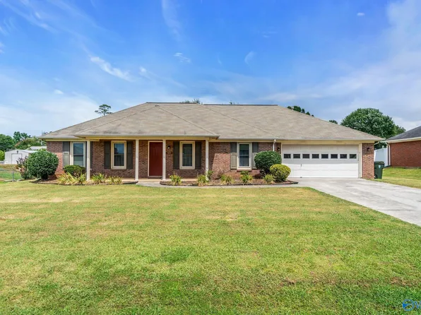 195 Fourstar Ln, Madison, AL 35757