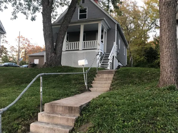 1720 W 9th St, Davenport, IA 52804