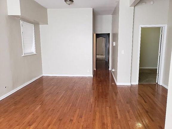 4th image of 5928 S La Salle St APT 1