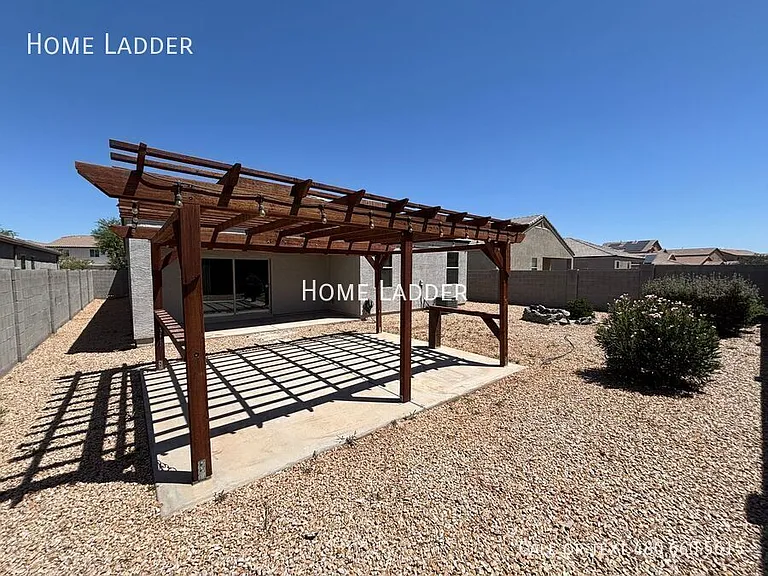 10453 E Cliffrose Ln — Photo 30