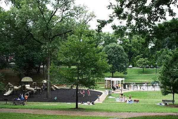 Walk to Latta Park