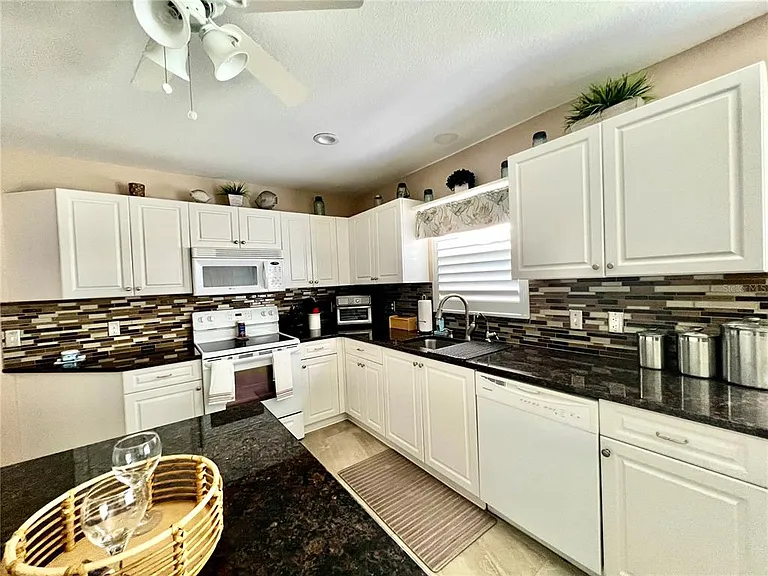 1010 Islamorada Blvd — Photo 8