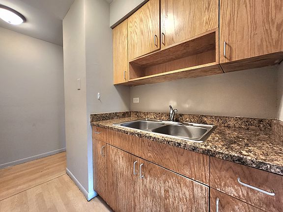 4th image of 501 E Dogwood Ln APT 202