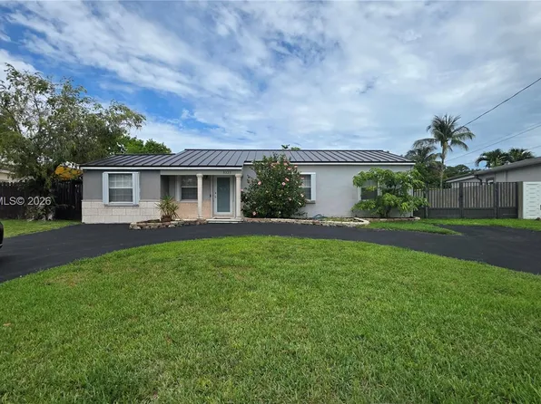 3325 S Lake Dr, Miami, FL 33155