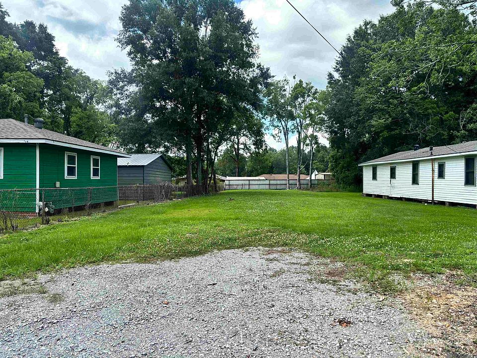 2nd image of 2055 Gore Rd