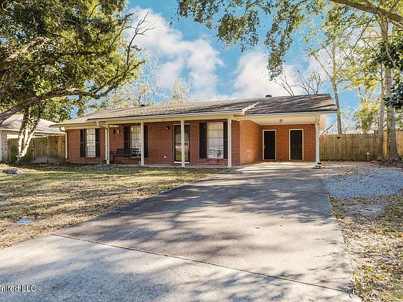 4th image of 113 Colmer Cir
