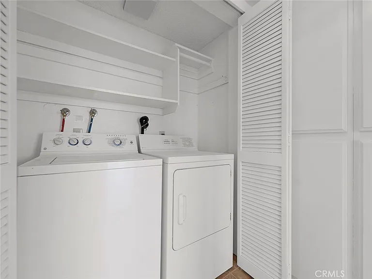 630 Island View Cir — Photo 24