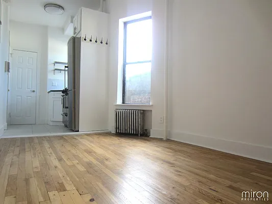 Rented by Miron Properties | media 27