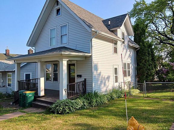 2nd image of 931 N 12th Ave E