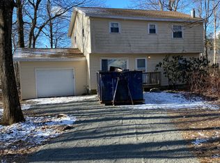 13 Sherman Dr, Tobyhanna, PA 18466