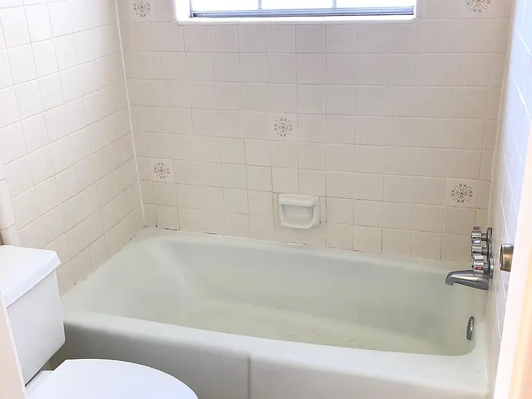 1226 Stoneliegh Dr — Photo 24