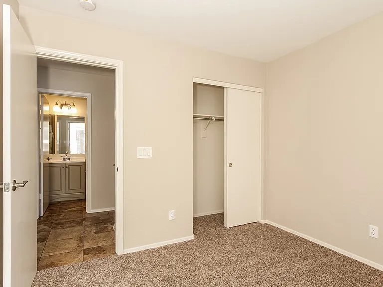 16245 W Calavar Rd — Photo 16