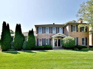 3900 Bordeaux Dr, Hoffman Estates, IL 60192
