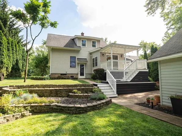 1803 Leonard St NW, Grand Rapids, MI 49504