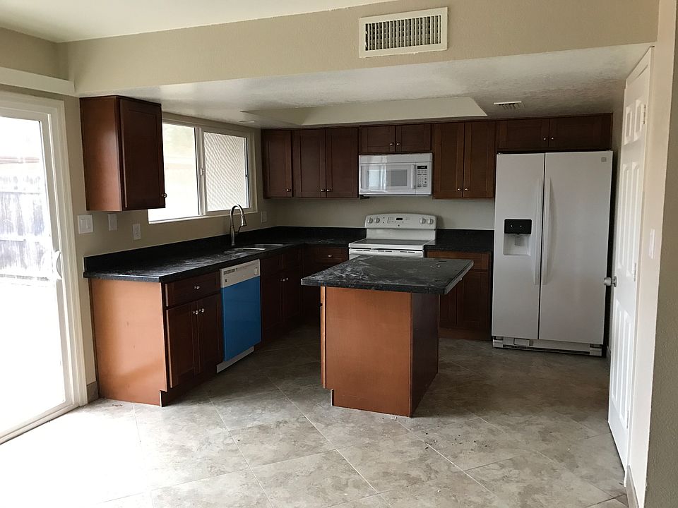 1st image of 8056 N 31st Ln #1