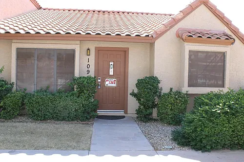 4901 E Kelton Ln Photo 1