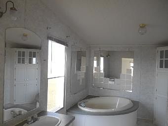 3rd image of 73 Inez Dr