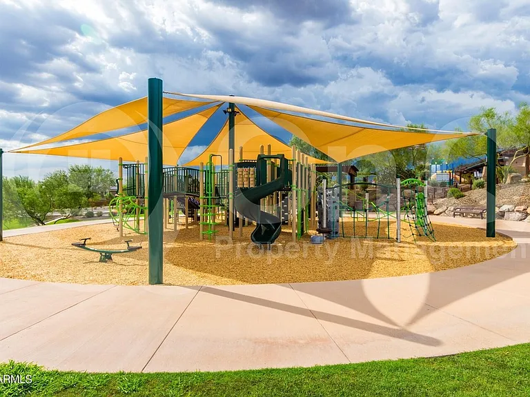 1015 W Spur Dr — Photo 21