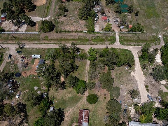 View of the entrance to the lot from Morelos Rd.