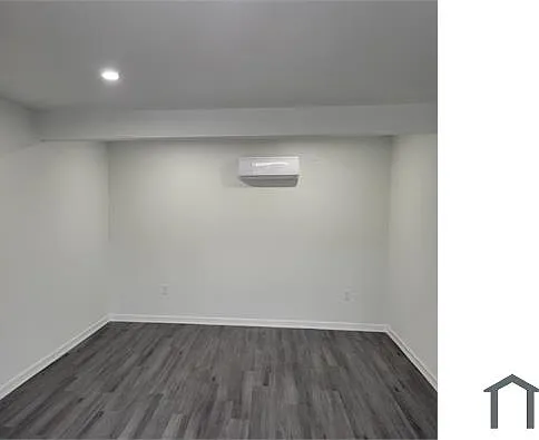 4312 Crane St — Photo 2