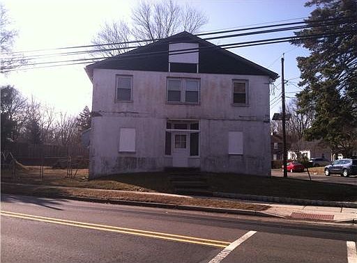 2nd image of 1055 New Market Ave
