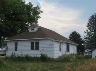 104 W Congress Ave, Plainview, NE 68769