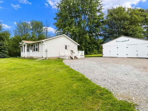 3848 W Walworth Rd, Macedon, NY 14502