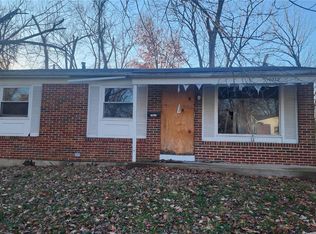 10329 Royal Dr, Saint Louis, MO 63136